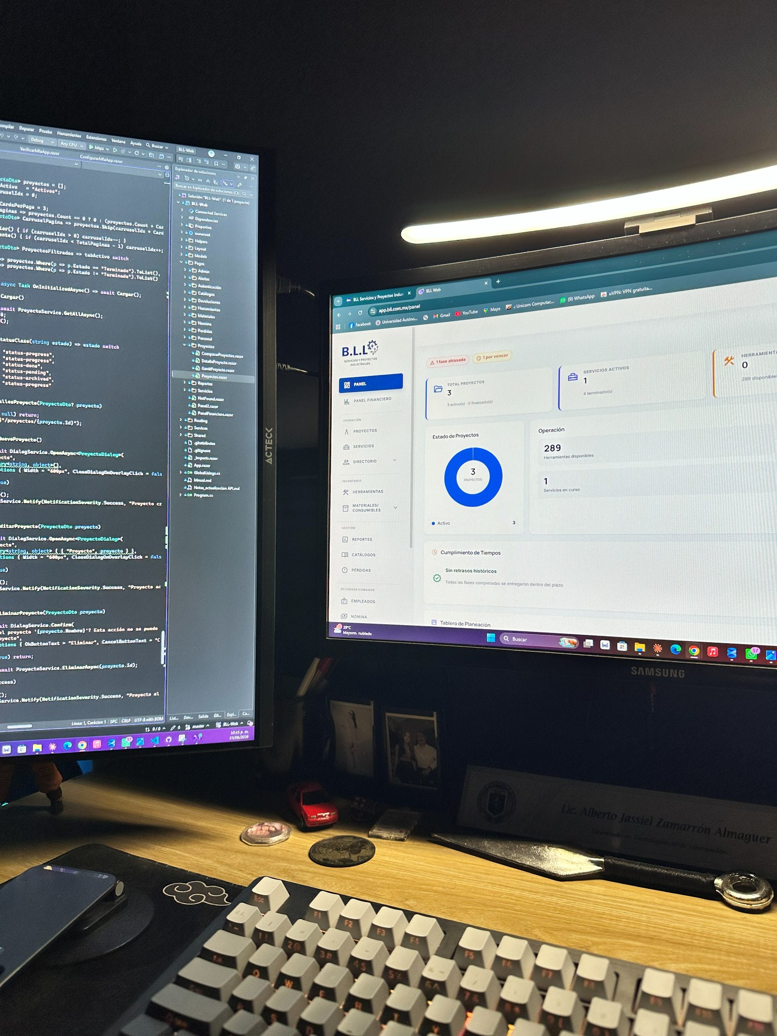 Ing. Jassiel Zamarrón trabajando en un proyecto real